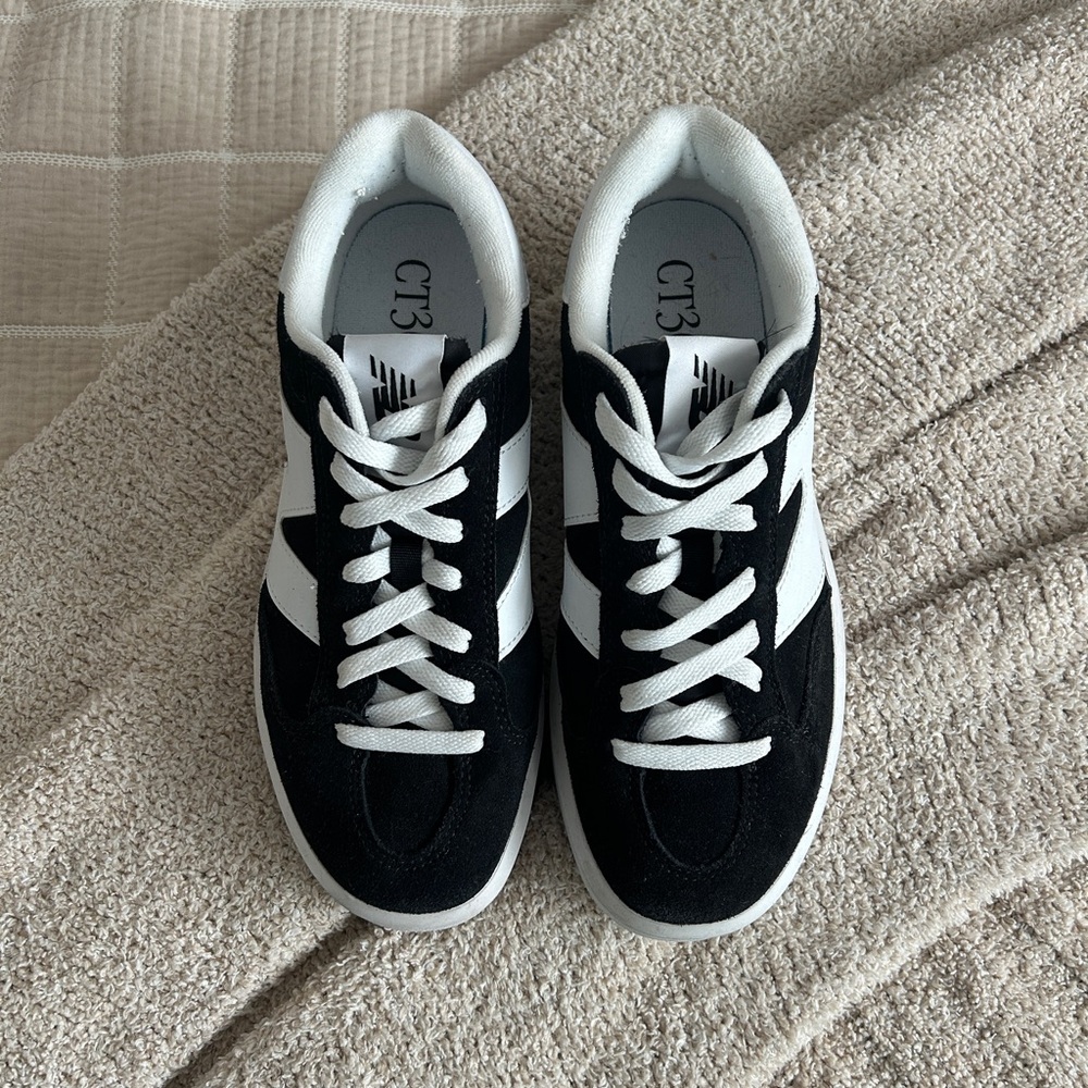 New Balance Sneakers
